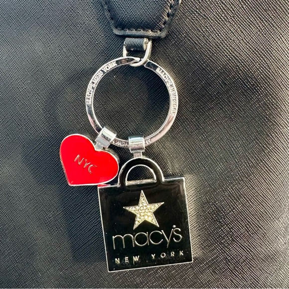 Macy's New York Bag Charm with Red Heart - Picture 1 of 3